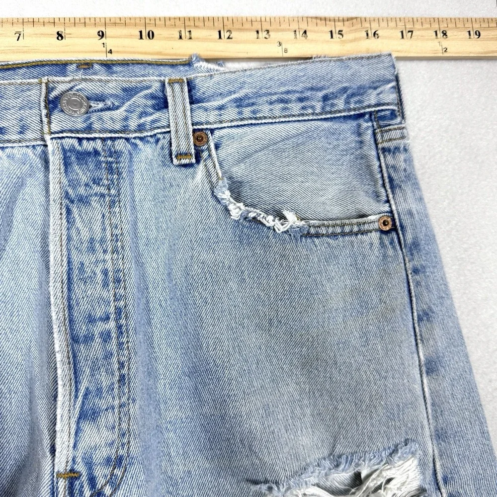 Levis see photos